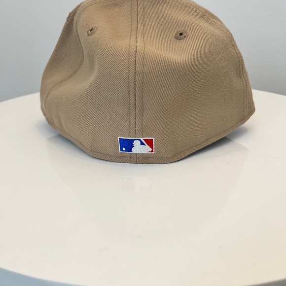 New Era 59 Fifty Khaki ( Tan ) Blue Jays Fitted Size 7 & 1/2 with All Star Patch - Picture 2 of 4